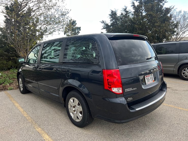 2013-dodge-caravan-image-6