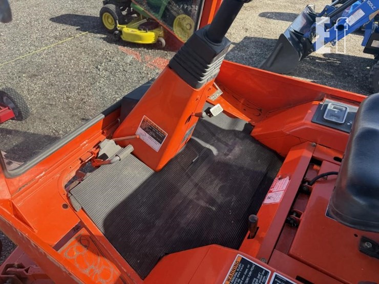 kubota-fz2400-image-13
