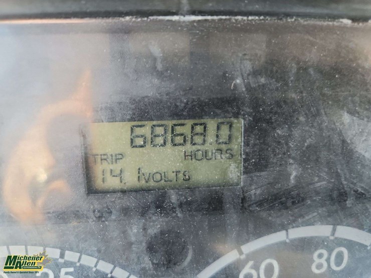2007-freightliner-m2-106-image-8