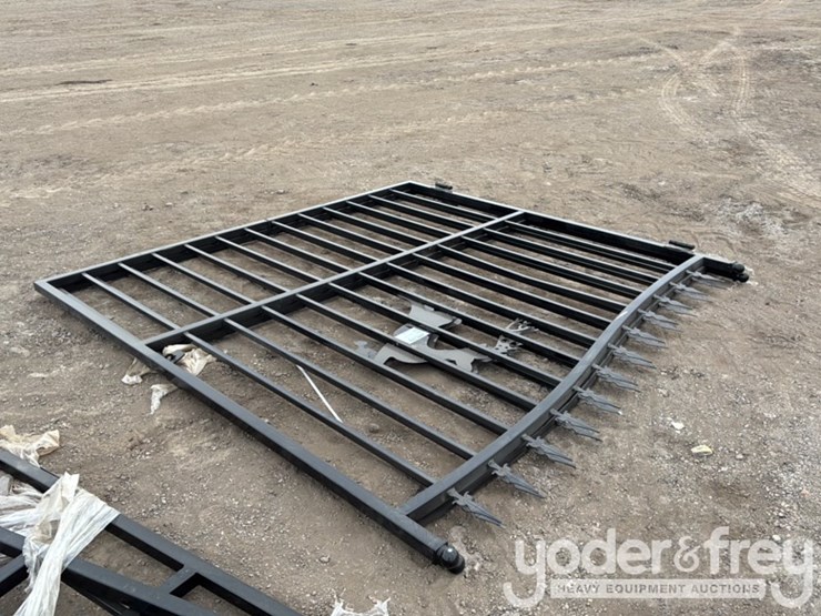 unused-sklp-14'-bi-parting-wrought-iron-gate-image-2