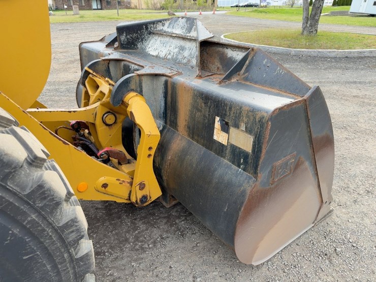2020-caterpillar-930m-image-11