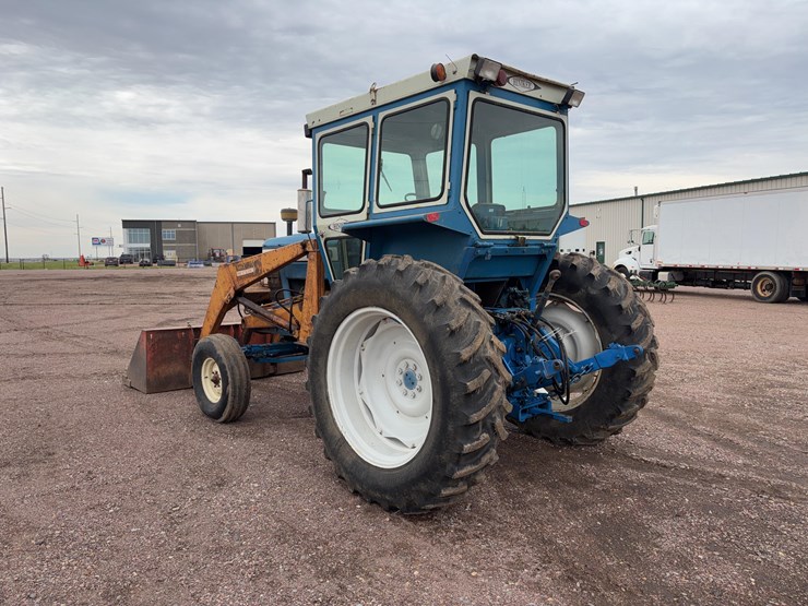 1980-ford-6700-image-6