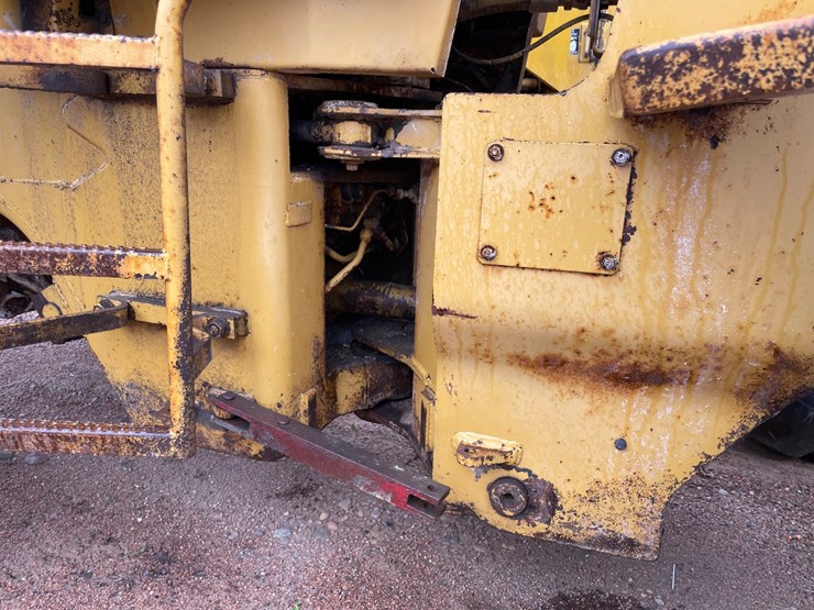 1979-caterpillar-930-image-13