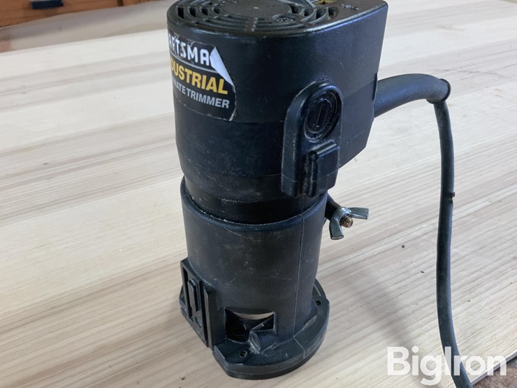 craftsman-315.275120-laminate-trimmer-image-12