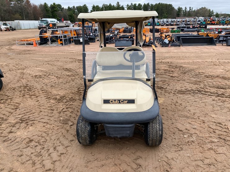 #1583-•-club-car-electric-golf-cart-with-charger-image-2