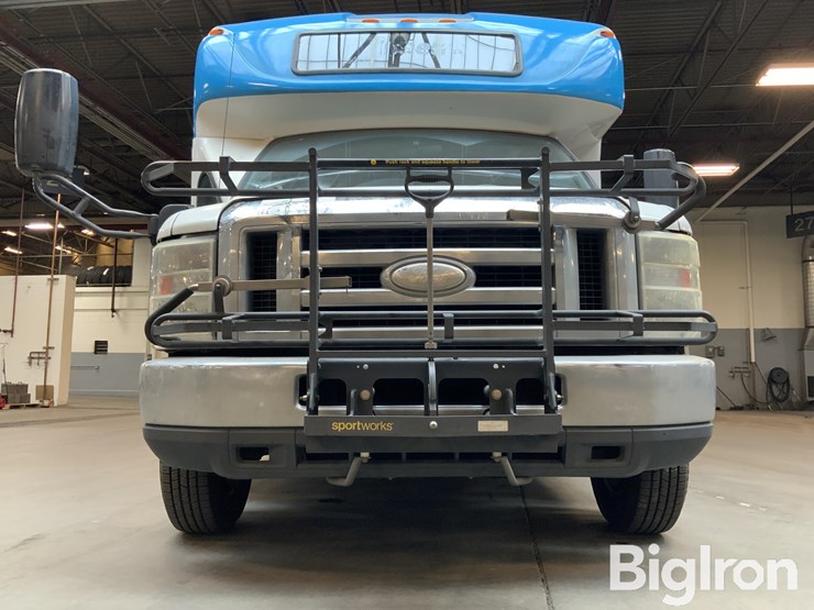 2016-ford-e450-image-9