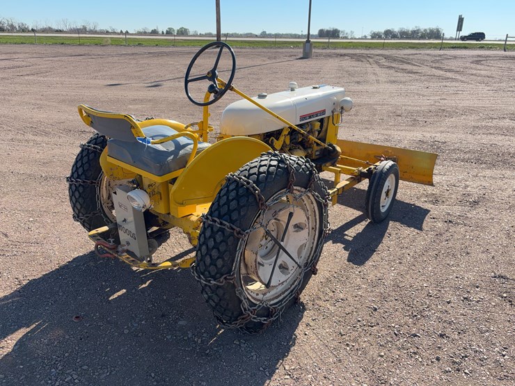 1968-international-cub-lo-boy-tractor-with-woods-belly-mower-image-4