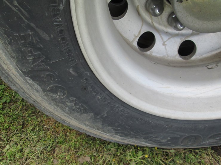 2016-freightliner-cascadia-113-image-8