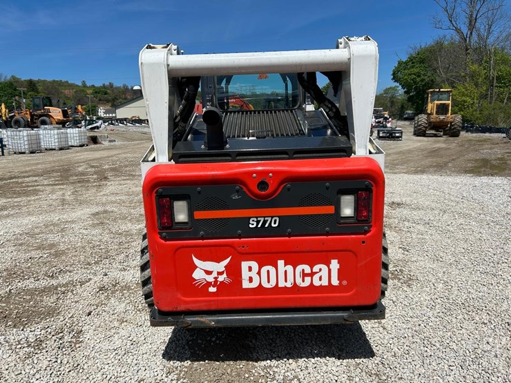 2022-bobcat-s770-image-3