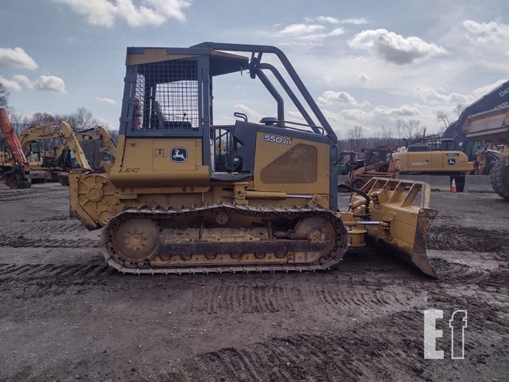 2004-deere-550j-lt-image-3