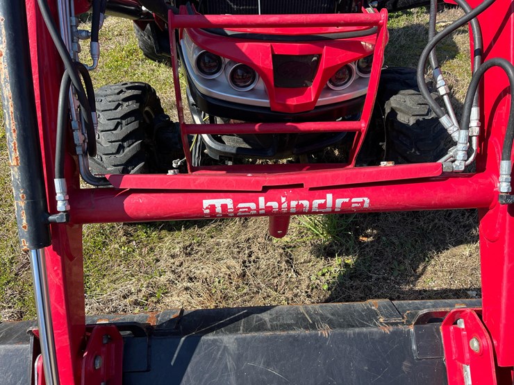 2024-mahindra-1626s-compact-utility-tractor-w/loader-image-16