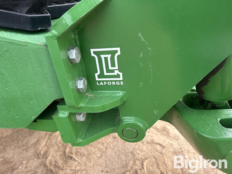 2020-john-deere-8rx-370-image-17
