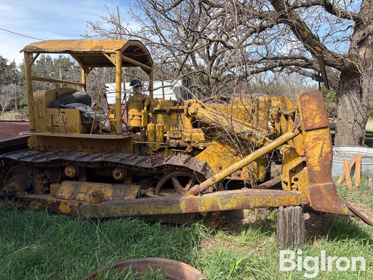 caterpillar-d7-image-4