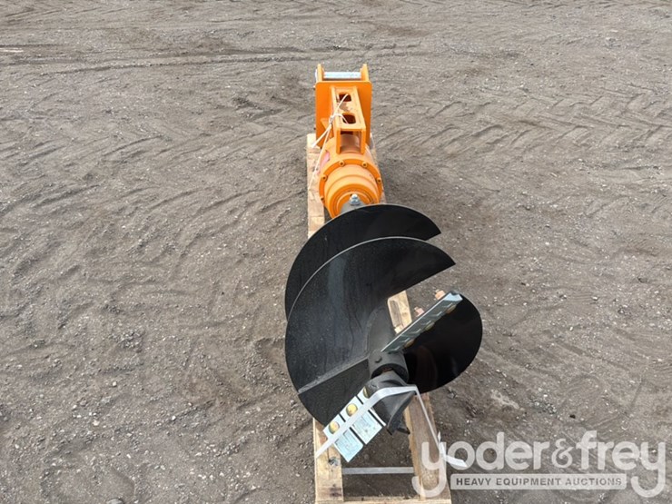 caterpillar-303-image-8