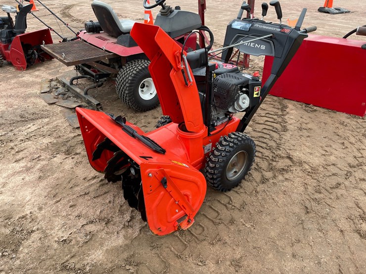 #1542-•-ariens-st28-dle-snowblower-image-1