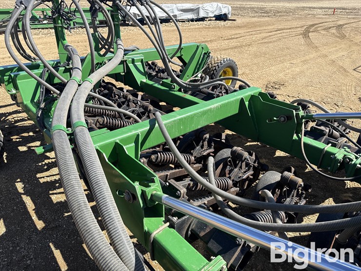 2001-john-deere-1860-image-19