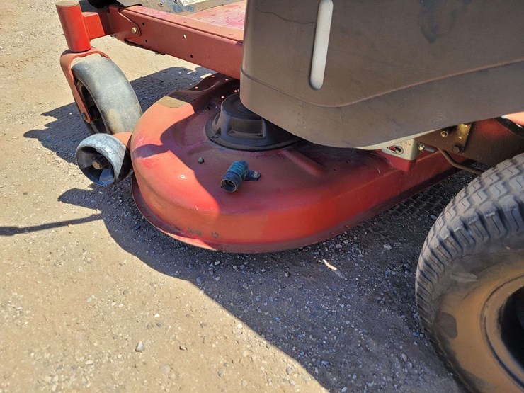 toro-timecutter-ss-4200-zero-turn-mower-image-9