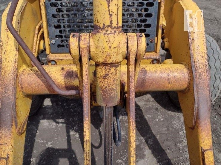 1991-deere-310d-image-24