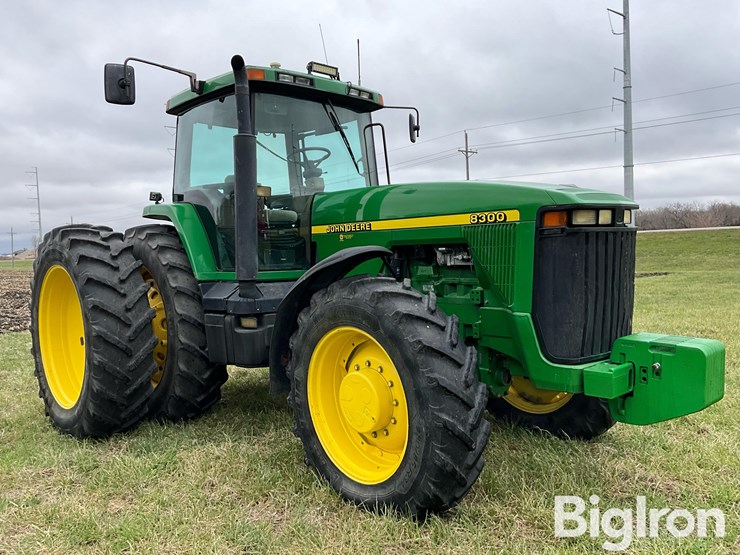 1998-john-deere-8300-image-3