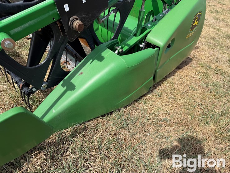 2011-john-deere-620f-image-11
