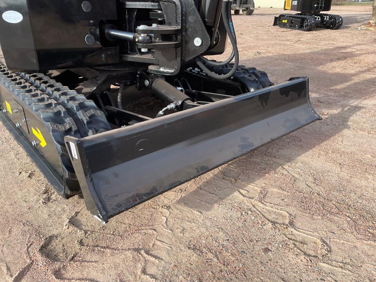 #5523-•-2026-cfg-ynt20-diesel-mini-excavator-image-7