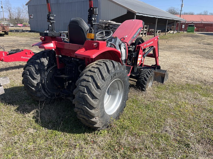 2024-mahindra-1626s-compact-utility-tractor-w/loader-image-5