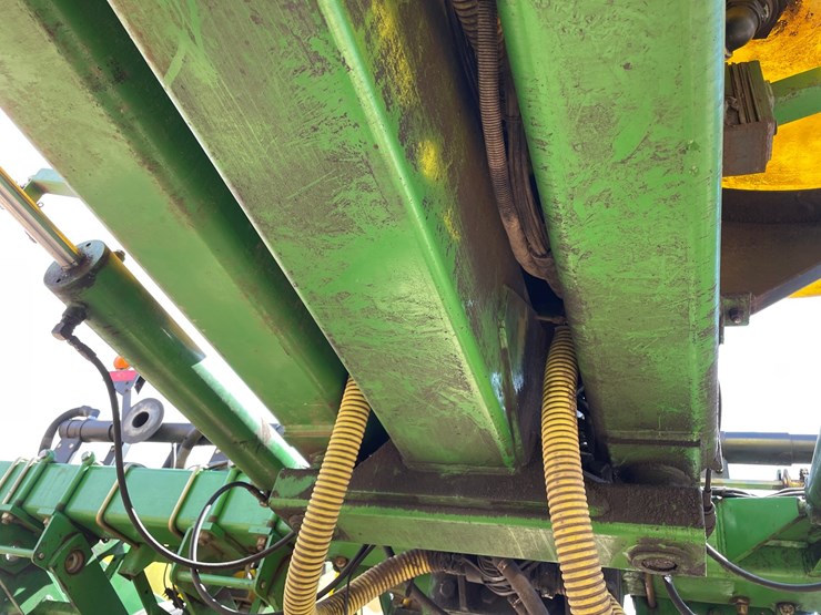 john-deere-7200-image-44