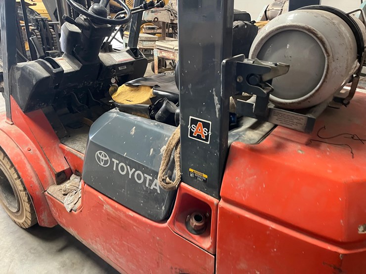 toyota-forklift-image-13