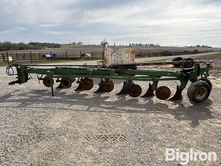 john-deere-450-image-8