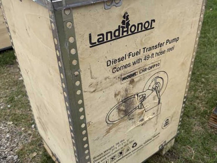 #51-•-diesel-fuel-transfer-pump-w/-49'-hose-reel-image-3