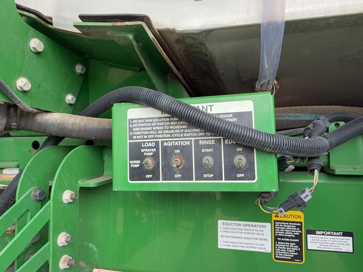 2013-john-deere-4940-image-40