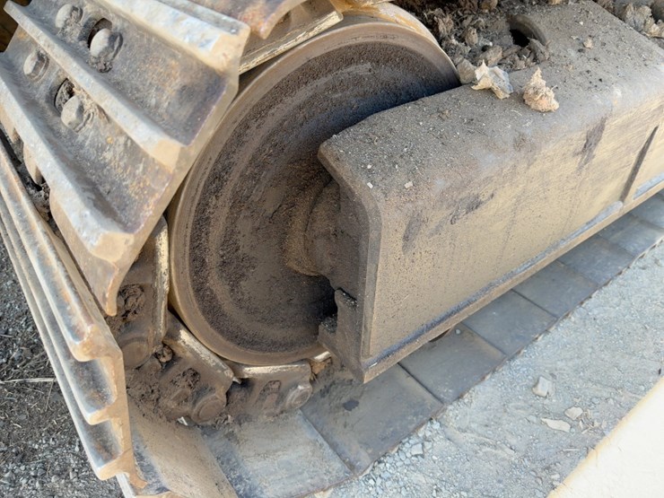 2019-caterpillar-c18-image-14