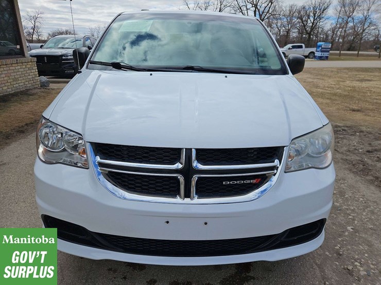 2014-dodge-grand-caravan-image-3
