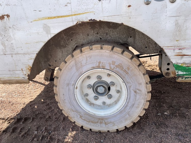 #1559-•-2017-taylor-dunn-electric-yard-cart-image-27