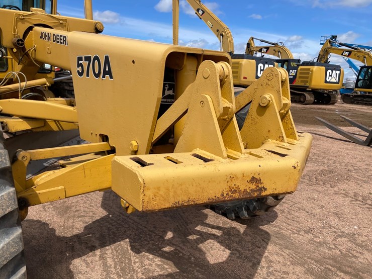 deere-570a-image-11