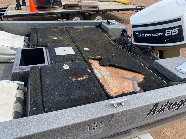 #1577-•-1987-15'-astroglass-boat-(has-registration-card)-image-19