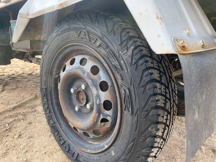 #1561-•-mitsubishi-minicab-truck-(no-title)-image-17