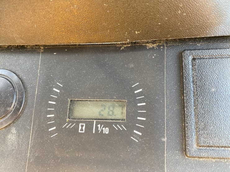 #1547-•-2022-cub-cadet-lt46-riding-lawn-mower-image-27