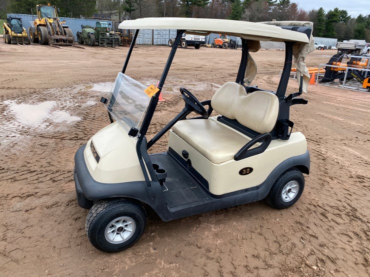 #1584-•-club-car-electric-golf-cart-with-charger-image-11