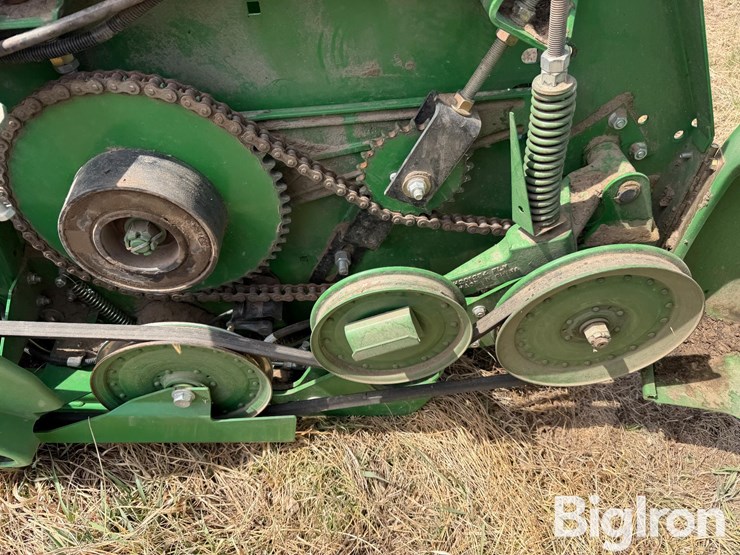 2011-john-deere-620f-image-15