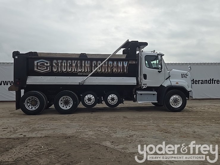 2019-freightliner-108sd-image-6