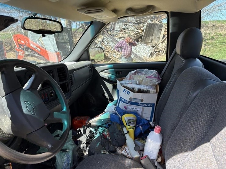 2005-chevrolet-1500-image-8