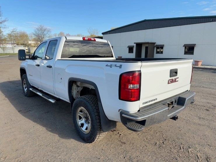 2014-gmc-sierra-1500-image-3