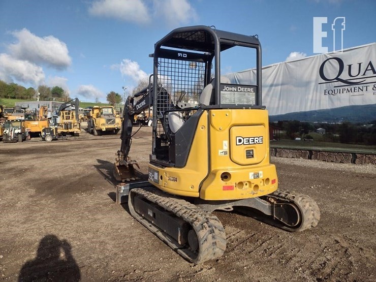 2018-deere-35g-image-44