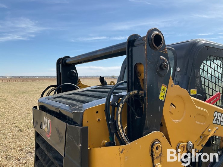 2020-caterpillar-259d3-image-16