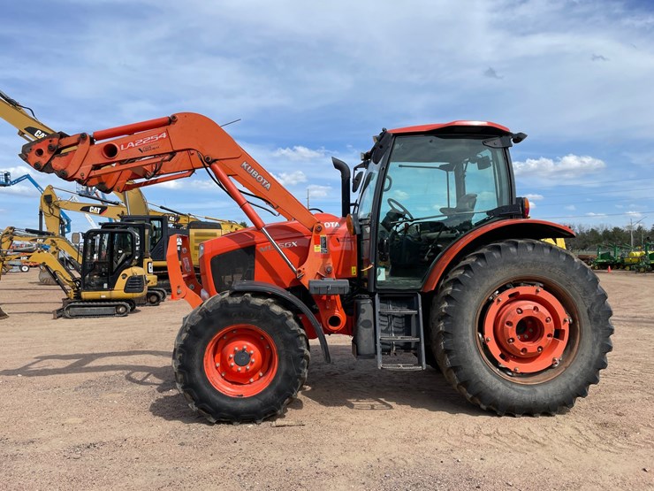 2014-kubota-m135gx-image-40