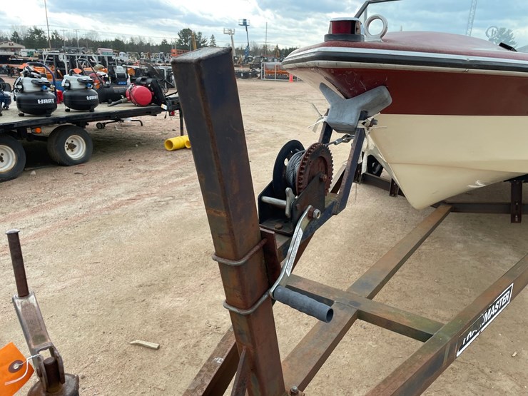 #1567-•-1987-sylvan-19'-boat-with-trailer-(no-title/reg.-card)-image-12