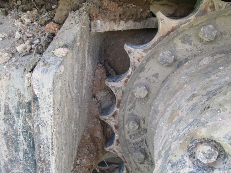 deere-200-lc-image-6