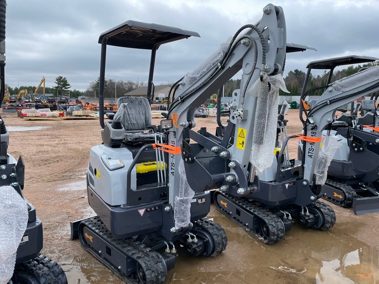 #5517-•-new-ats-me18-mini-excavator-image-2