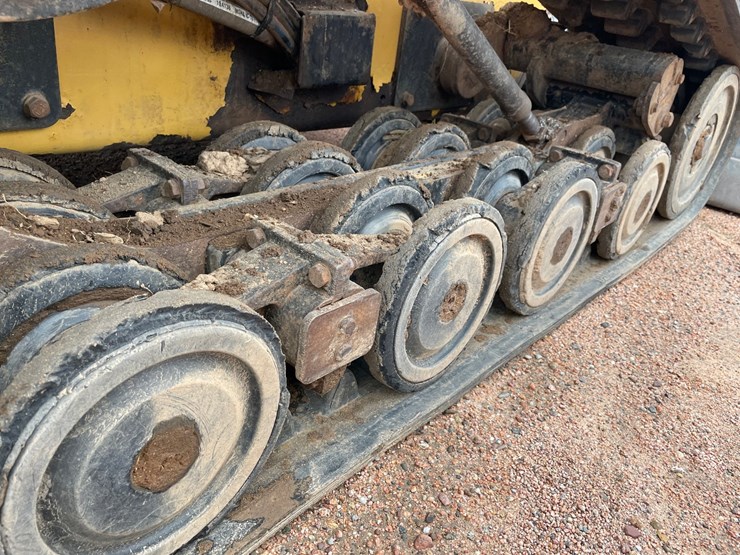 2014-caterpillar-287d-image-16